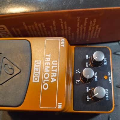 Immagine Behringer UT300 Ultra Tremolo Pedal 2010s - Standard - 3
