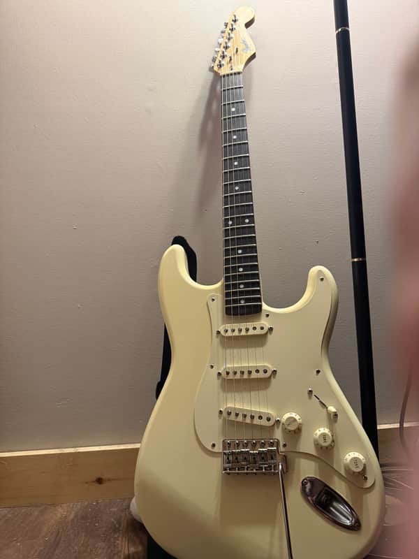 1985 MIJ Fender ST-62 | Olympic White, Comes with Tweed Case image 1