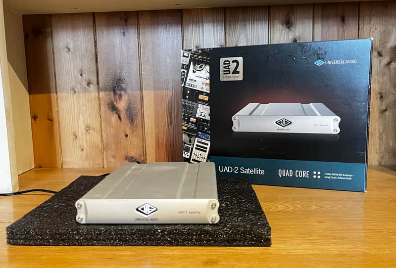 Universal Audio UAD-2 Satellite QUAD Core Firewire DSP Accelerator 2012 - Present - Silver image 1
