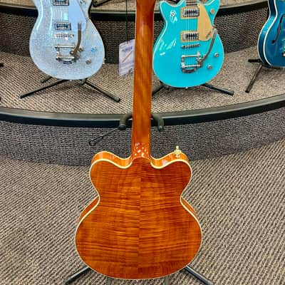 Gretsch ELECTROMATIC® LTD FLAME OKOUME BROADKASTER® DOUBLE-CUT WITH BIGSBY® 2025 - Roundup Orange image 3
