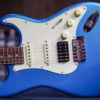 SUHR CLASSIC S VINTAGE LIMITED EDITION LAKE PLACID BLUE image 1