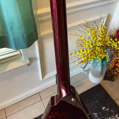 ESP LTD KH-V Red Sparkle – Kirk Hammett Signature | EMG Bone Breakers | ESP Deluxe Case image 10