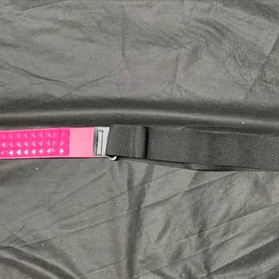 LM Guitar Strap 2" Stud Pink Pyramid PS-201PST image 2