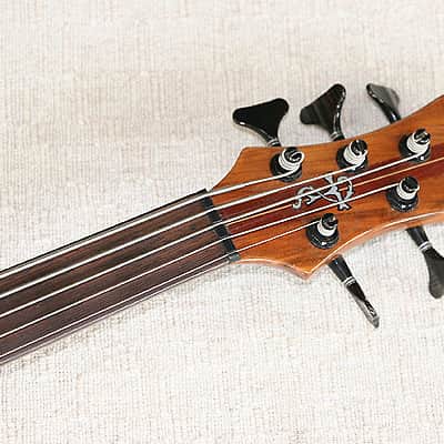 Tobias PRE Gibson fretless 5 string bass W/13 pin midi output image 5