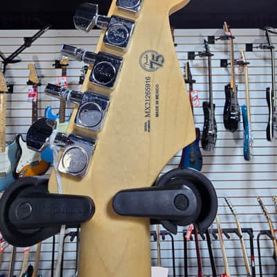 Fender Player Stratocaster LH - Black w/ Pau Ferro FB & PLEK*D #916 image 6