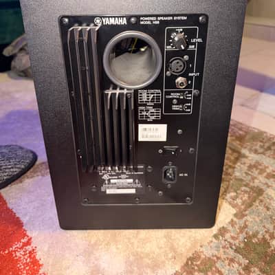 Yamaha HS8 Powered Studio Monitor (Pair) 2015 - Present - Black image 10