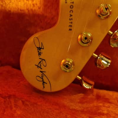 Fender Stevie Ray Vaughan American Stratocaster BRAND NEW 3-Color Sunburst USA Signature Electric guitar image 4