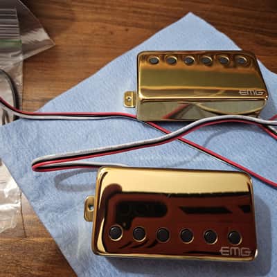 EMG JH James Hetfield Active Pickup set unknown Gold covers image 1