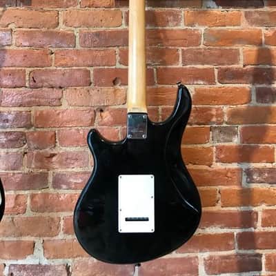 Peavey Raptor Plus Electric Guitar image 7