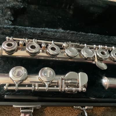 Yamaha 285S Open Hole Flute All New Pads, Clean image 2