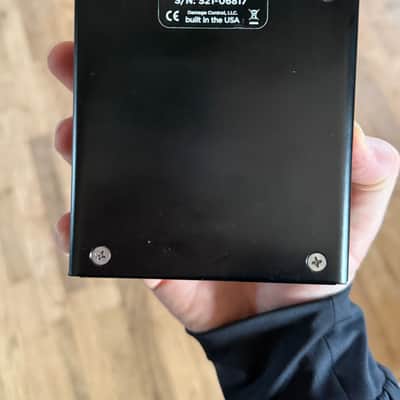 Strymon Flint Reverb and Tremolo V1 2020 - 2021 - Black with Black Knobs image 4