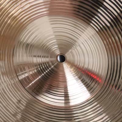 Paiste 22" Signature Full Ride Cymbal image 15