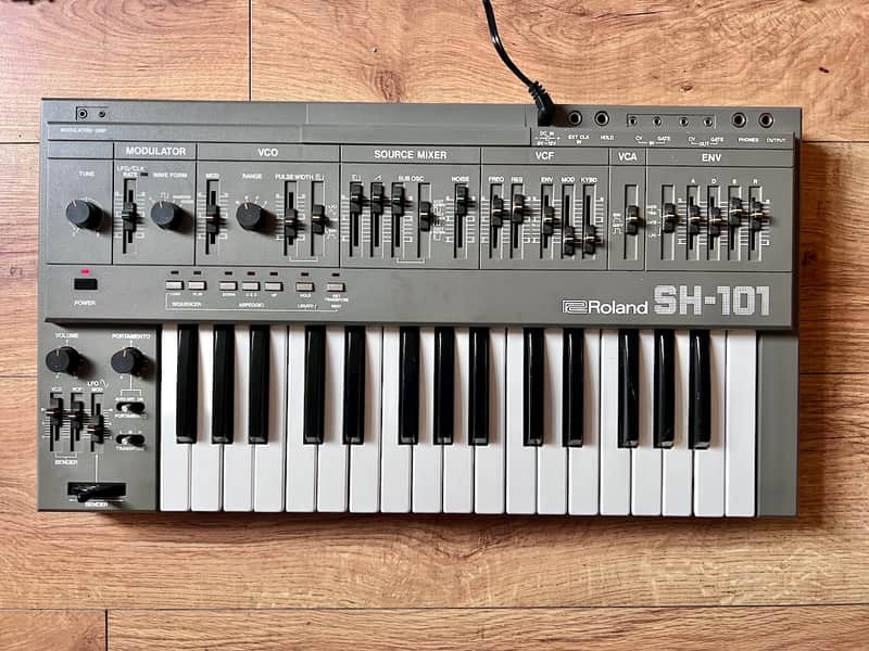 Roland SH-101 32-Key Monophonic Synthesizer 1982 - 1986 - Gray image 1