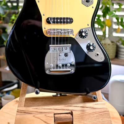 *New in Box* Fender MIJ Traditional II '60s Jaguar 2025 - Black with Gold Anodized Pickguard image 5