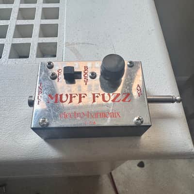 Electro-Harmonix Muff Fuzz | Reverb