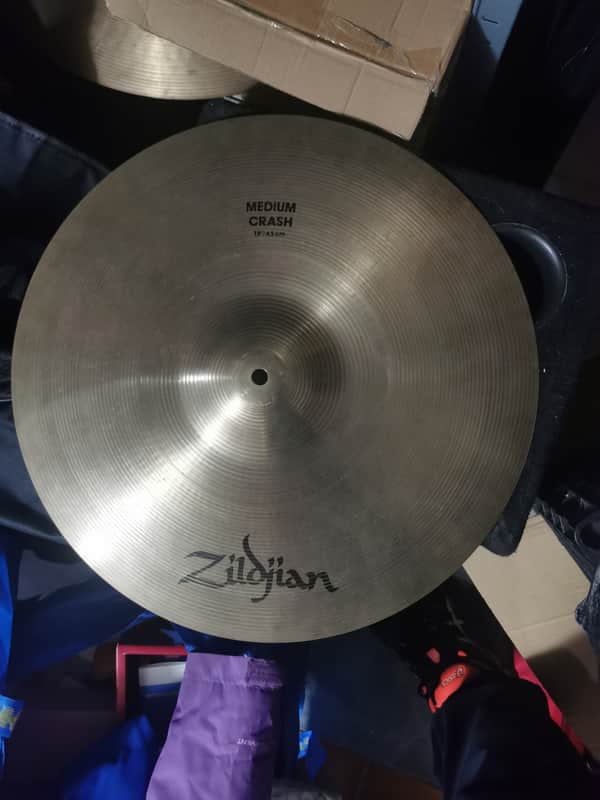 Zildjian 18" A Series Medium Crash Cymbal 1982 - 2012 - Traditional image 1