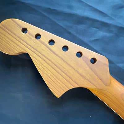 BMC Guitar Neck Jaguar® 22 Fret Roasted Maple MOP Block Inlays Bound With Rosewood Fingerboard Nitro Lacquer 2025 - 9.5 Radius   [JG102] image 7