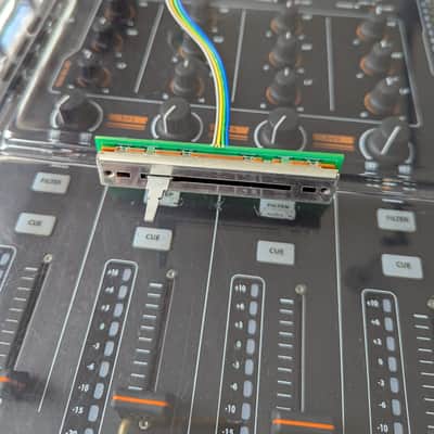 Allen & Heath XONE:43C 4+1 Mixer with Soundcard & Innofader image 16