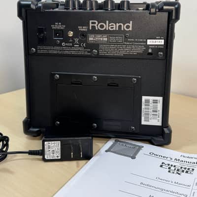 Roland’s Micro Cube GX - Black - Mini Amp - Portable - Battery Powered image 6
