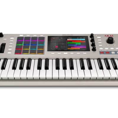 Akai Professional MPC Key 37 G2 Standalone MPC Production Keyboard image 2