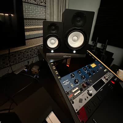 Yamaha HS5 5" Powered Studio Monitor (Pair) 2015 - Present - Black image 2