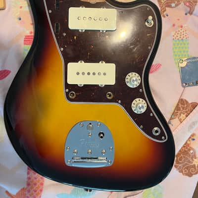 Fender American Vintage (AVRI65) Jazzmaster 2012 - 2017 - 3-Color Sunburst **VERY RARE brand new** image 16