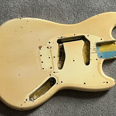 1964 Fender Musicmaster Duo Sonic guitar body white image 1