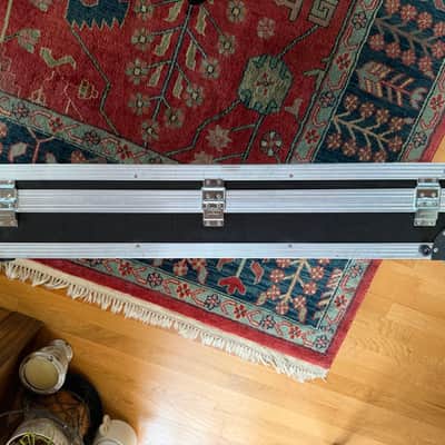Temple Audio DUO 34 Flight Case and Pedalboard with 4-Way Jack Patch Module image 9