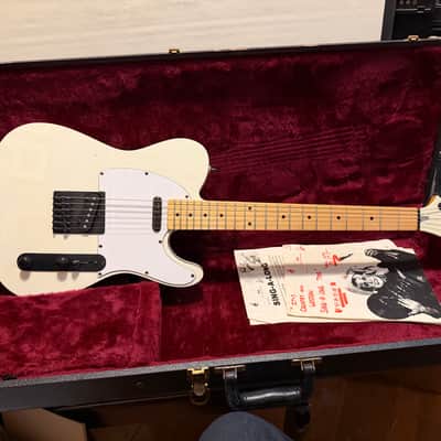 Phantom guitars T style electric guitar - White image 1