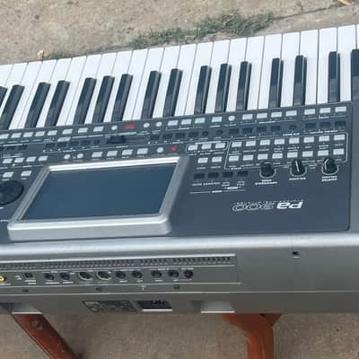 Korg Pa900 61-Key Arranger Workstation 2010s - Grey Used image 2
