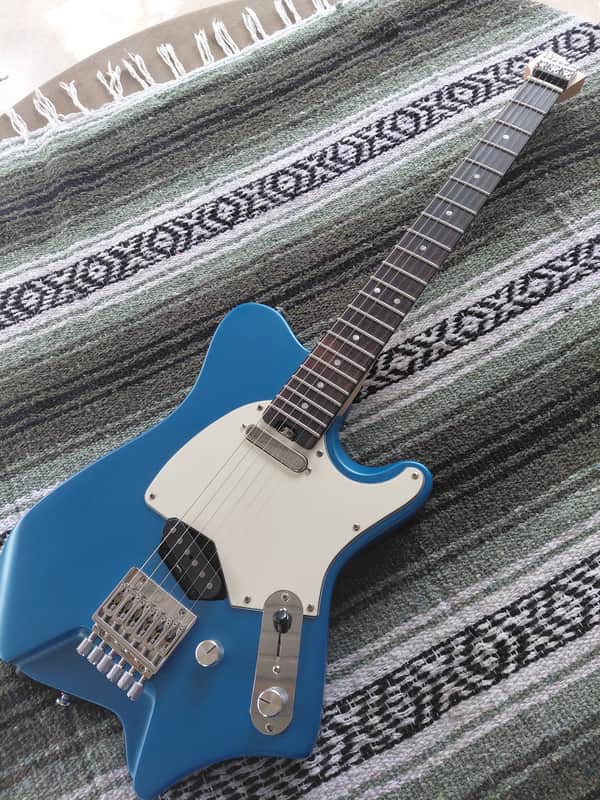Hils HNT1 - Headless Telecaster w/upgraded PUPs and Gig Bag Mint