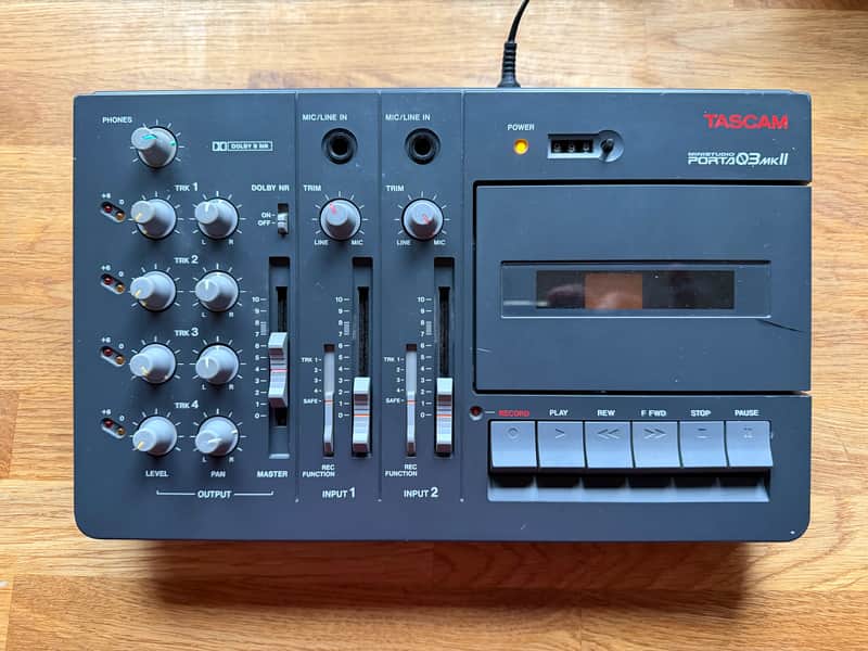 2024年激安 TASCAM PORTA03 mkII マルチトラックレコーダー Porta 03 2024年激安 TASCAM PORTA03 mkII マルチトラックレコーダー Porta 03