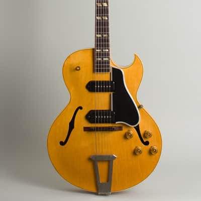Gibson ES-175DN Arch Top Hollow Body Electric Guitar (1954), ser. #A18227, original brown leather covered hard shell case. imagen 1