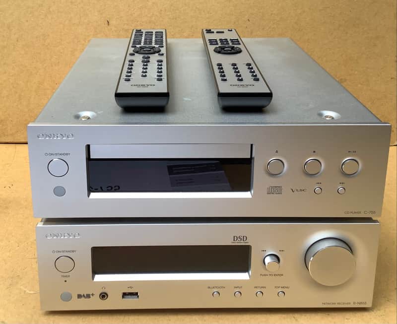 Onkyo C 755 and R-N855 R N 855 / compact disc player and network receiver amplifier / complete set with remotes image 1