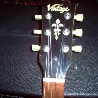 Vintage VR100 TV Yellow image 4