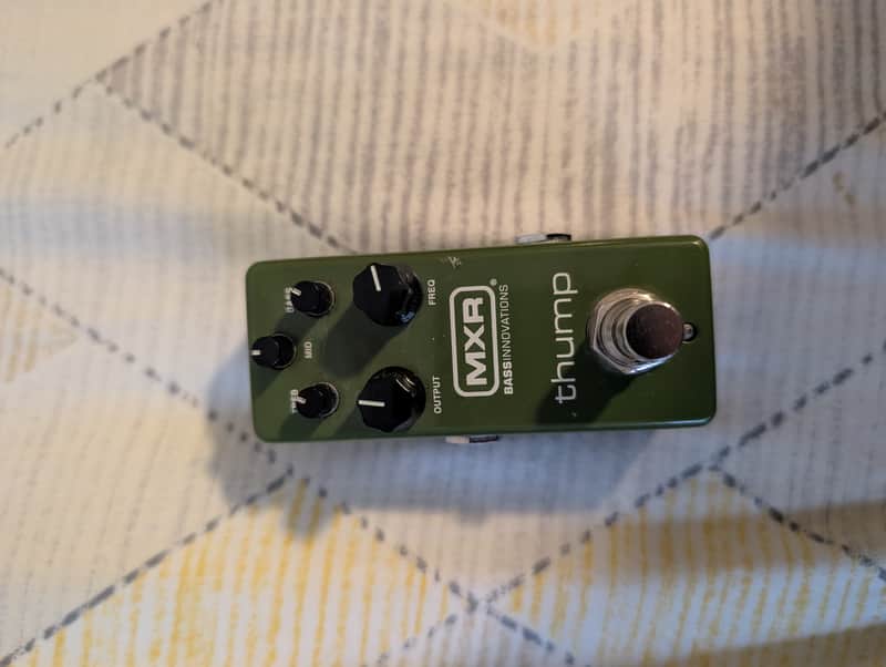 MXR M281 Thump Bass Preamp