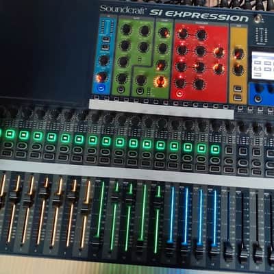 Soundcraft si expression 2 - mix 24v + flight image 1
