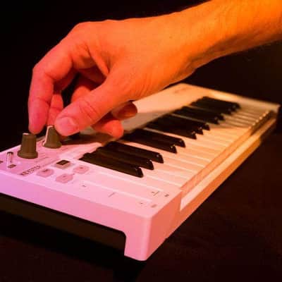 Arturia KeyStep USB MIDI Controller image 7