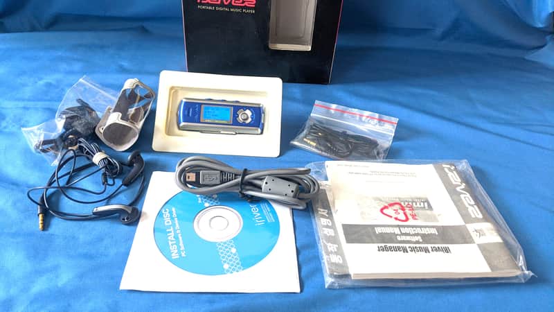 iRiver ifp-780 Digital mp3 Player rare blue color image 1
