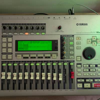 Yamaha AW16G Professional Audio Workstation 16-Track Digital Recorder 2000s - Silver image 2