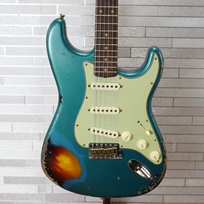 Fender Custom Shop 2025 61' Stratocaster Heavy Relic - Aged Ocean Turqouise over 3-Color Sunburst image 1