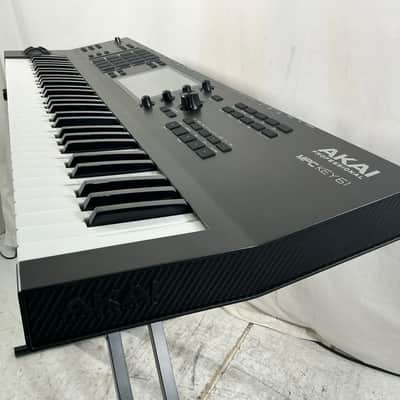 Akai MPC Key 61 Standalone Workstation Synthesizer 2020s - Black image 9
