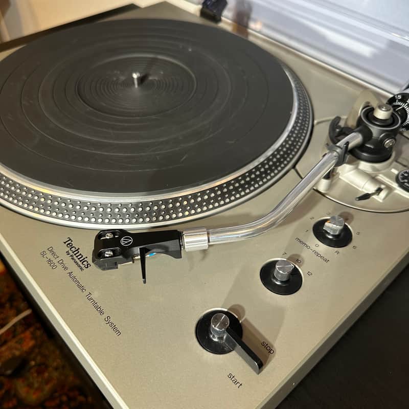Technics SL-1600 Direct Drive Automatic Turntable - Silver