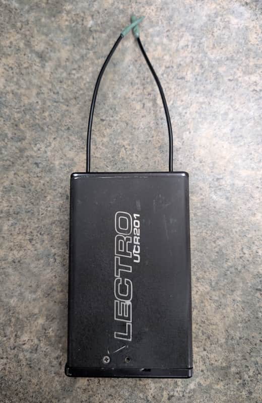 Mint - Lectrosonics UCR201 Diversity Receiver Block 22 (563-588MHz) S/N: 2818 image 1