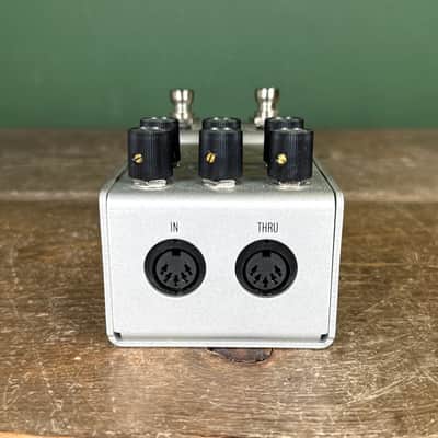 Walrus Audio Mako D1 High-Fidelity Stereo Delay V2 2022 - 2024 - Grey image 7