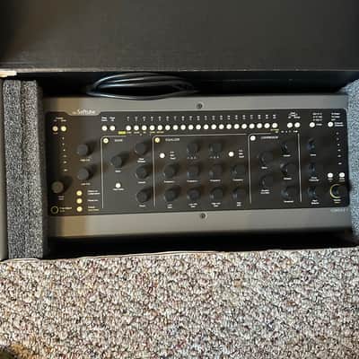 Softube Console 1 Hardware/Software Mixer 2010s, with Plugins - Black/Grey image 2