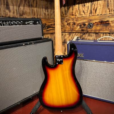 Tagima - TW-65 SB - 4 Strings Bass Guitar - Sunburst image 4