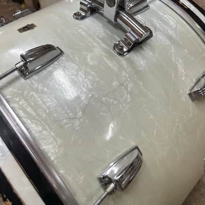 Ludwig Superclassic 1960/63 - White marine pearl image 13