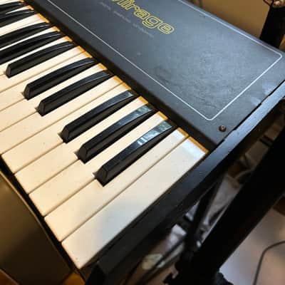 Ensoniq Mirage DSK-8 Digital Sampling Keyboard 1984 - Grey image 2
