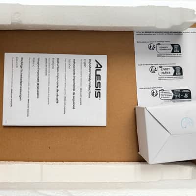 Alesis SamplePad Pro 8-Pad Percussion and Sample-Triggering Instrument 2010s Black image 5